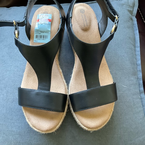 Giani Bernini Shoes - NWT Gianni bernini sandals woman’s